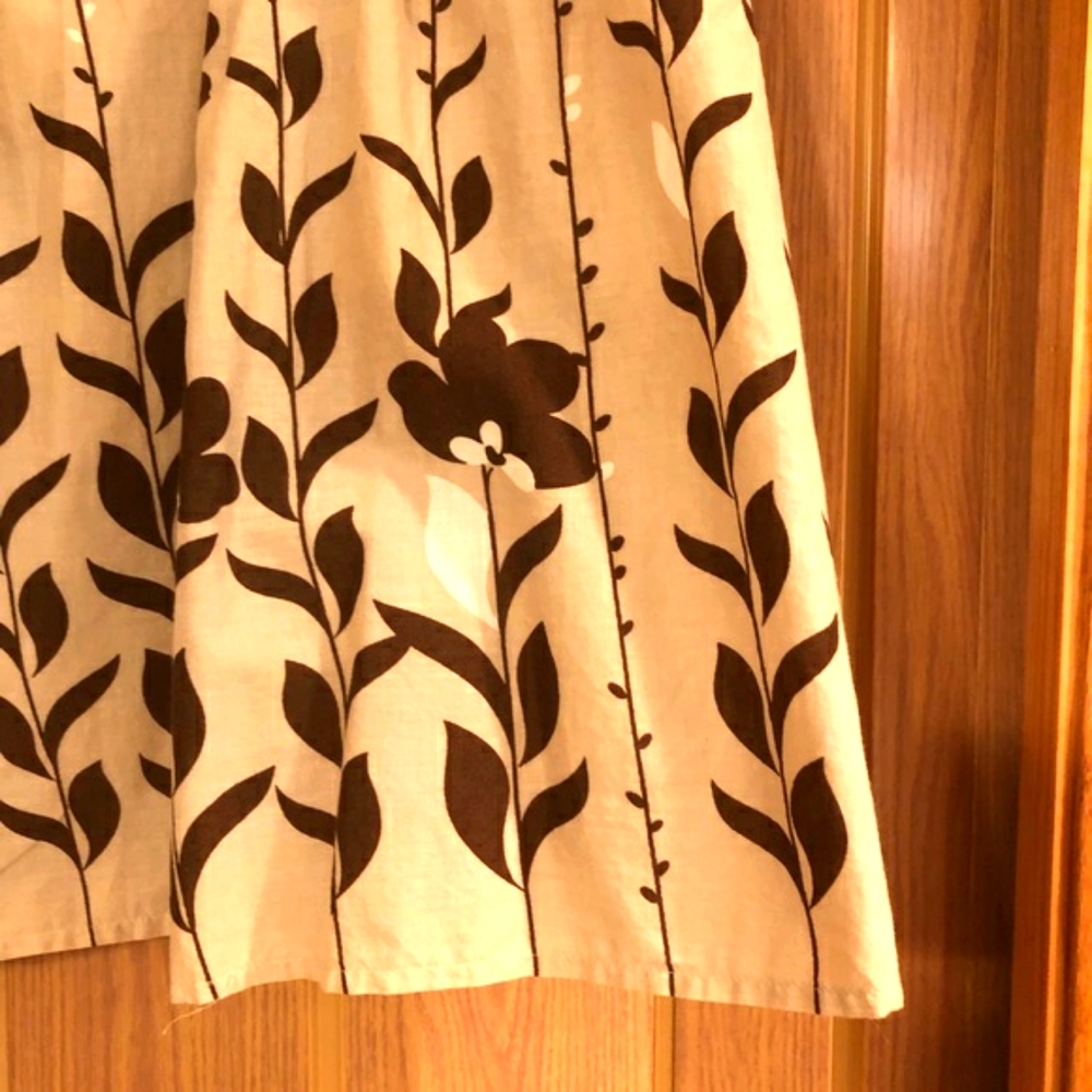 Pretty Floral Skirt - Apt. 9 - Brown & Tan - Size 8 Petite - Picture 3 of 7